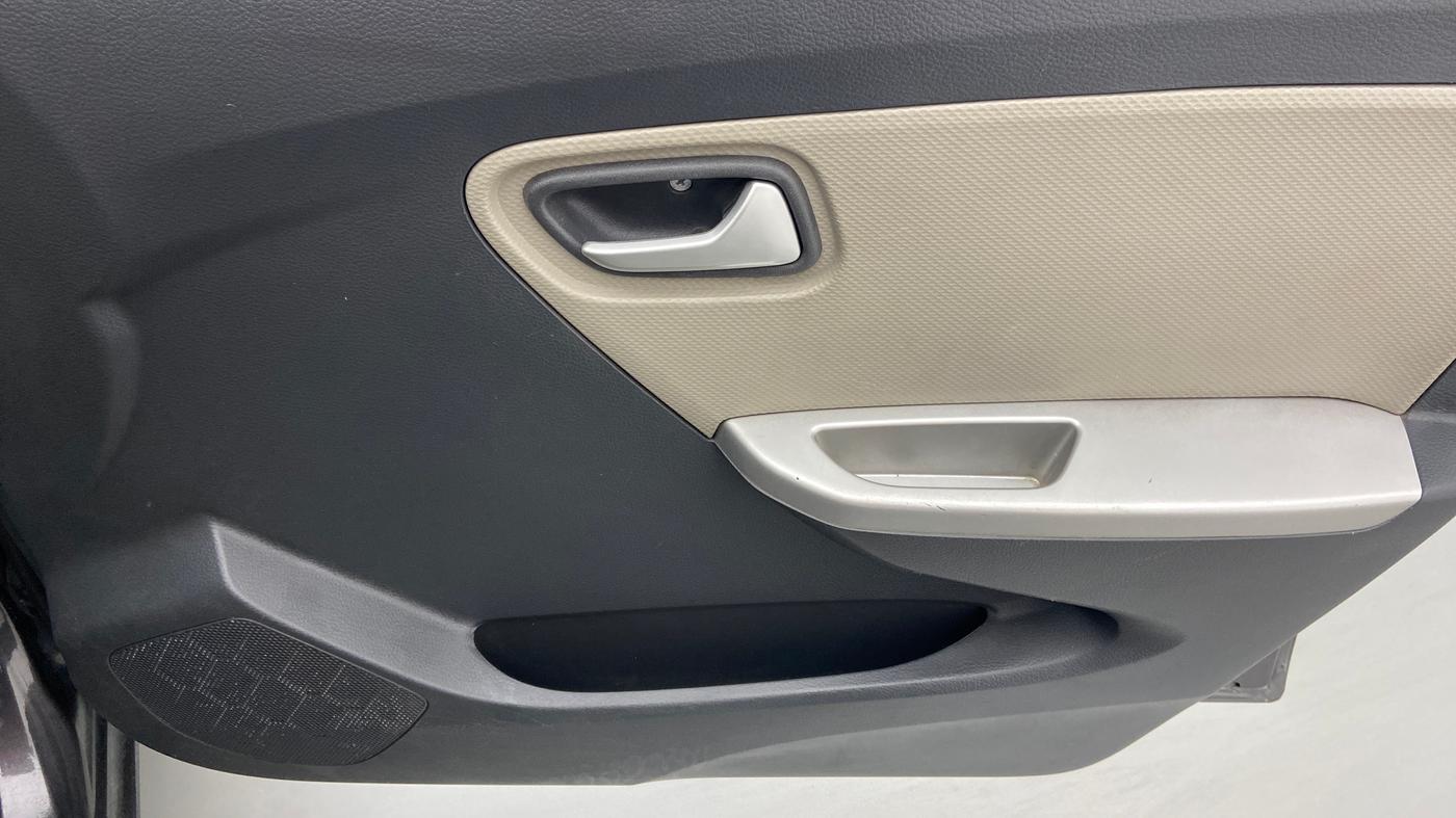 2017 Maruti Alto K10 VXI, Petrol, Manual, 47,960 km, Driver Side Door Panels Control