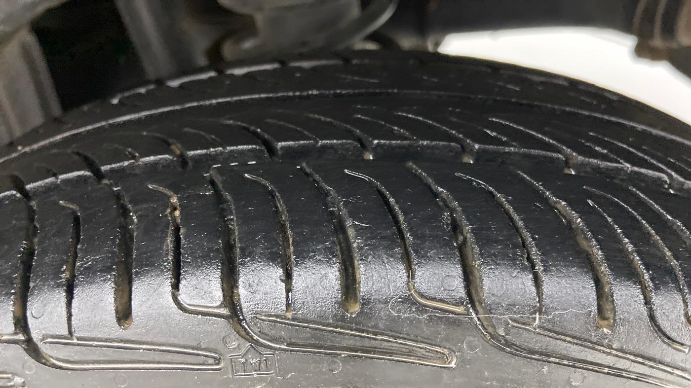 2017 Maruti Alto K10 VXI, Petrol, Manual, 47,960 km, Left Rear Tyre Tread