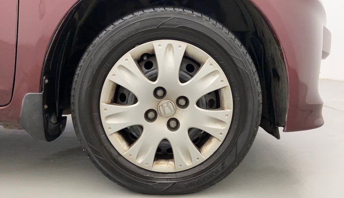 2014 Honda Amaze 1.2 SMT I VTEC, Petrol, Manual, 68,882 km, Right Front Wheel