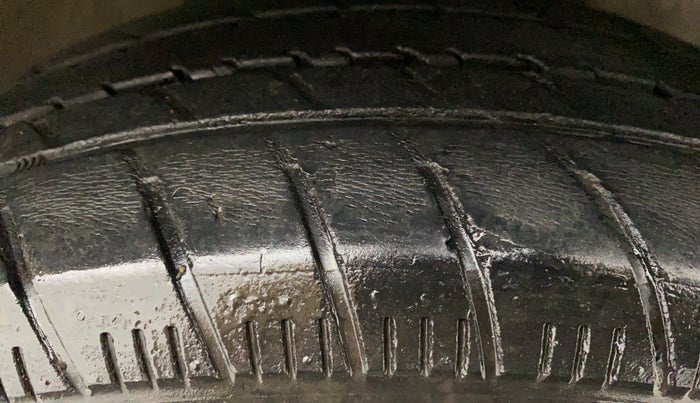 2020 Maruti Celerio VXI CNG, CNG, Manual, 59,337 km, Right Front Tyre Tread