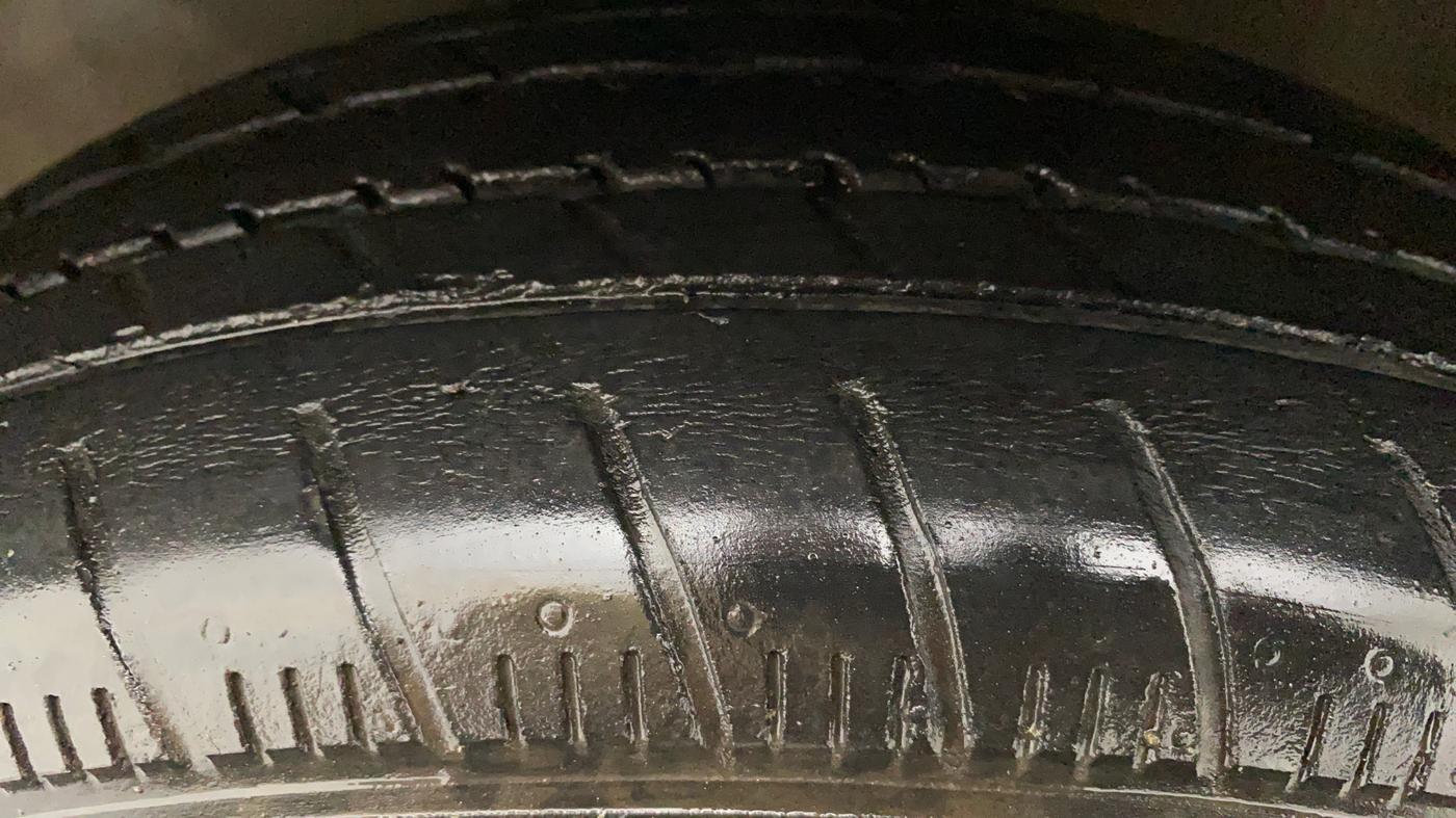 2020 Maruti Celerio VXI CNG, CNG, Manual, 59,337 km, Left Front Tyre Tread