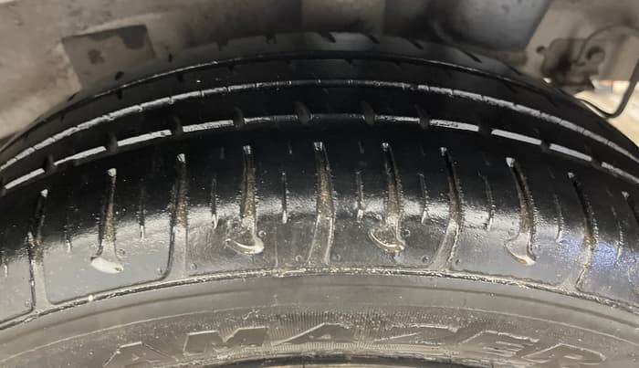 2016 Hyundai Grand i10 MAGNA 1.2 KAPPA VTVT, Petrol, Manual, 50,954 km, Left Rear Tyre Tread