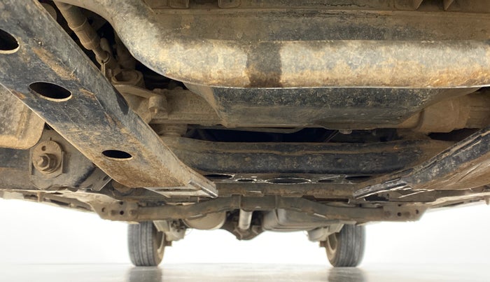 2014 Toyota Innova 2.5 VX 8 STR BS IV, Diesel, Manual, 1,88,079 km, Front Underbody