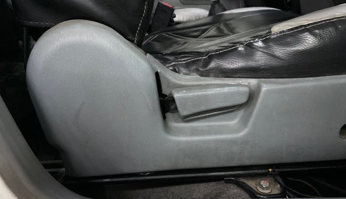 2014 Maruti Alto K10 VXI, Petrol, Manual, 46,518 km, Driver Side Adjustment Panel