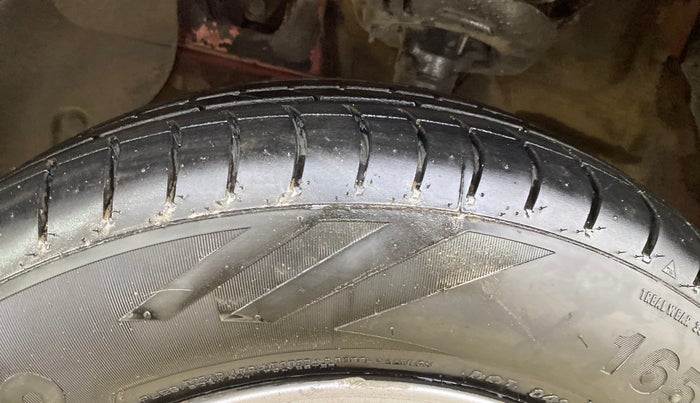 2020 Hyundai AURA S 1.2, Petrol, Manual, 25,424 km, Left Front Tyre Tread