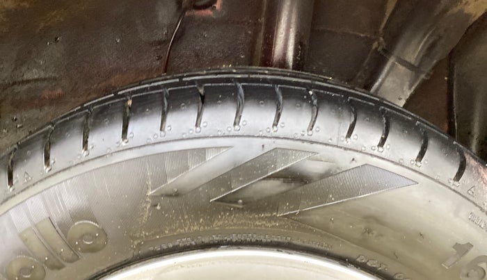 2020 Hyundai AURA S 1.2, Petrol, Manual, 25,424 km, Left Rear Tyre Tread