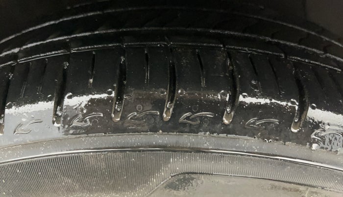 2023 Hyundai AURA SX 1.2 CNG, CNG, Manual, 12,690 km, Right Front Tyre Tread