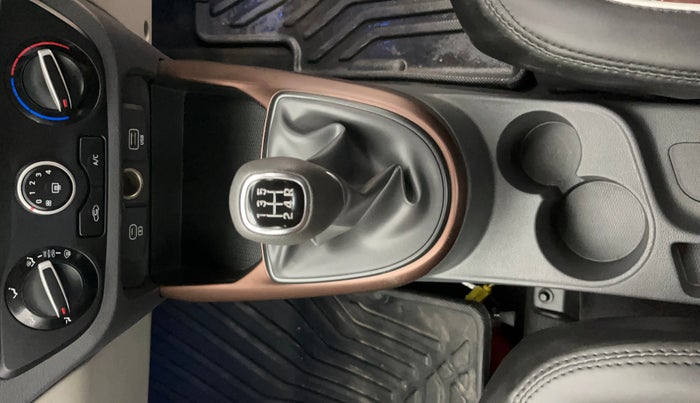 2023 Hyundai AURA SX 1.2 CNG, CNG, Manual, 12,690 km, Gear Lever