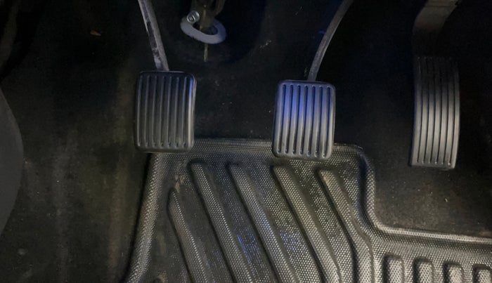 2023 Hyundai AURA SX 1.2 CNG, CNG, Manual, 12,690 km, Pedals