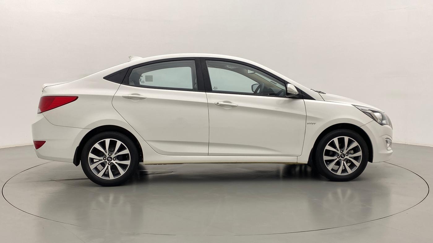 2016 Hyundai Verna FLUIDIC 1.6 SX VTVT, Petrol, Manual, 33,419 km, Right Side View