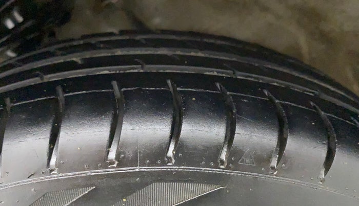 2012 Maruti Alto K10 VXI, Petrol, Manual, 59,654 km, Left Front Tyre Tread