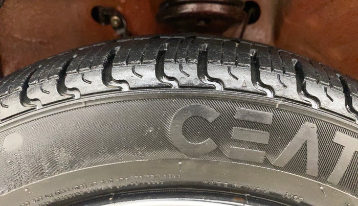 2017 Maruti Wagon R 1.0 VXI (O) AMT, Petrol, Automatic, 20,927 km, Left Front Tyre Tread