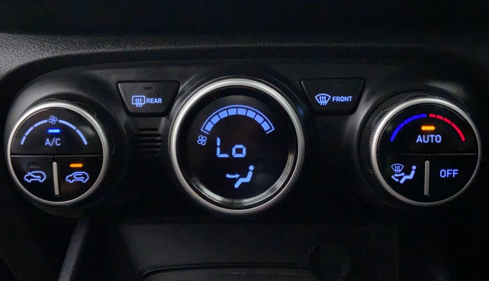 2019 Hyundai VENUE SX(O) CRDi, Diesel, Manual, 58,088 km, Automatic Climate Control