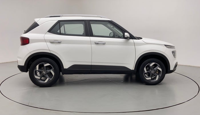 2019 Hyundai VENUE SX(O) CRDi, Diesel, Manual, 58,088 km, Right Side