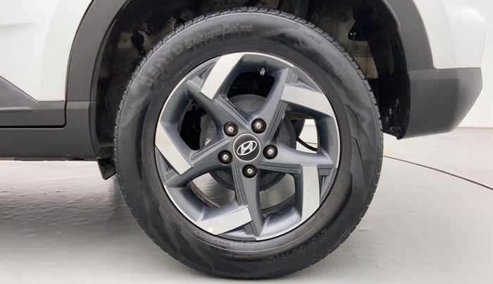 2019 Hyundai VENUE SX(O) CRDi, Diesel, Manual, 58,088 km, Left Rear Wheel