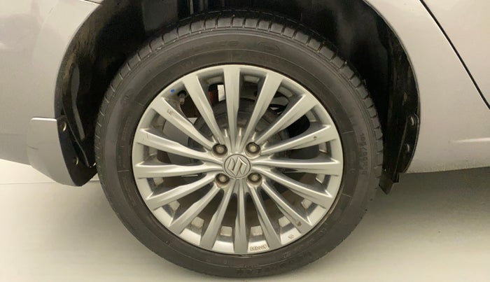 2016 Maruti Ciaz ZXI+ AT, Petrol, Automatic, 90,756 km, Right Rear Wheel