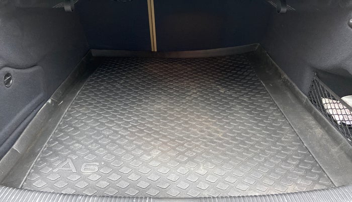 2014 Audi A6 35 TDI S LINE, Diesel, Automatic, 32,586 km, Boot Inside