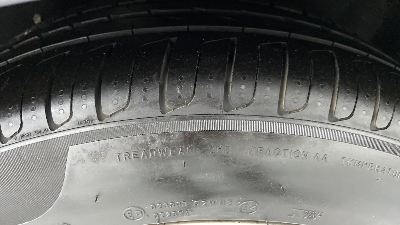 2014 Audi A6 35 TDI S LINE, Diesel, Automatic, 32,586 km, Left Rear Tyre Tread