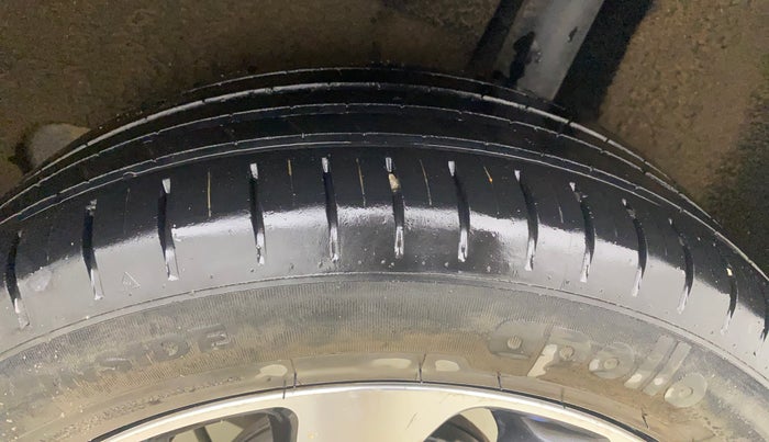 2021 Maruti Baleno ZETA PETROL 1.2, Petrol, Manual, 64,222 km, Left Rear Tyre Tread