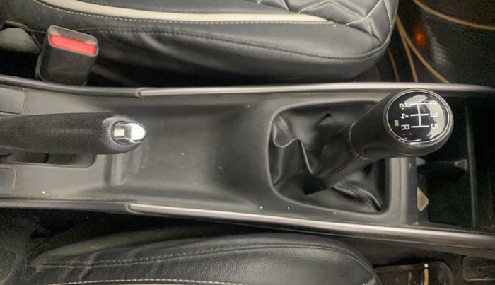 2021 Maruti Baleno ZETA PETROL 1.2, Petrol, Manual, 64,222 km, Gear Lever