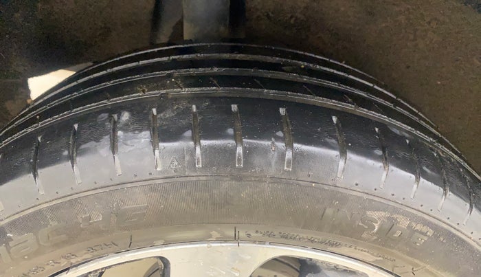 2021 Maruti Baleno ZETA PETROL 1.2, Petrol, Manual, 64,222 km, Right Rear Tyre Tread