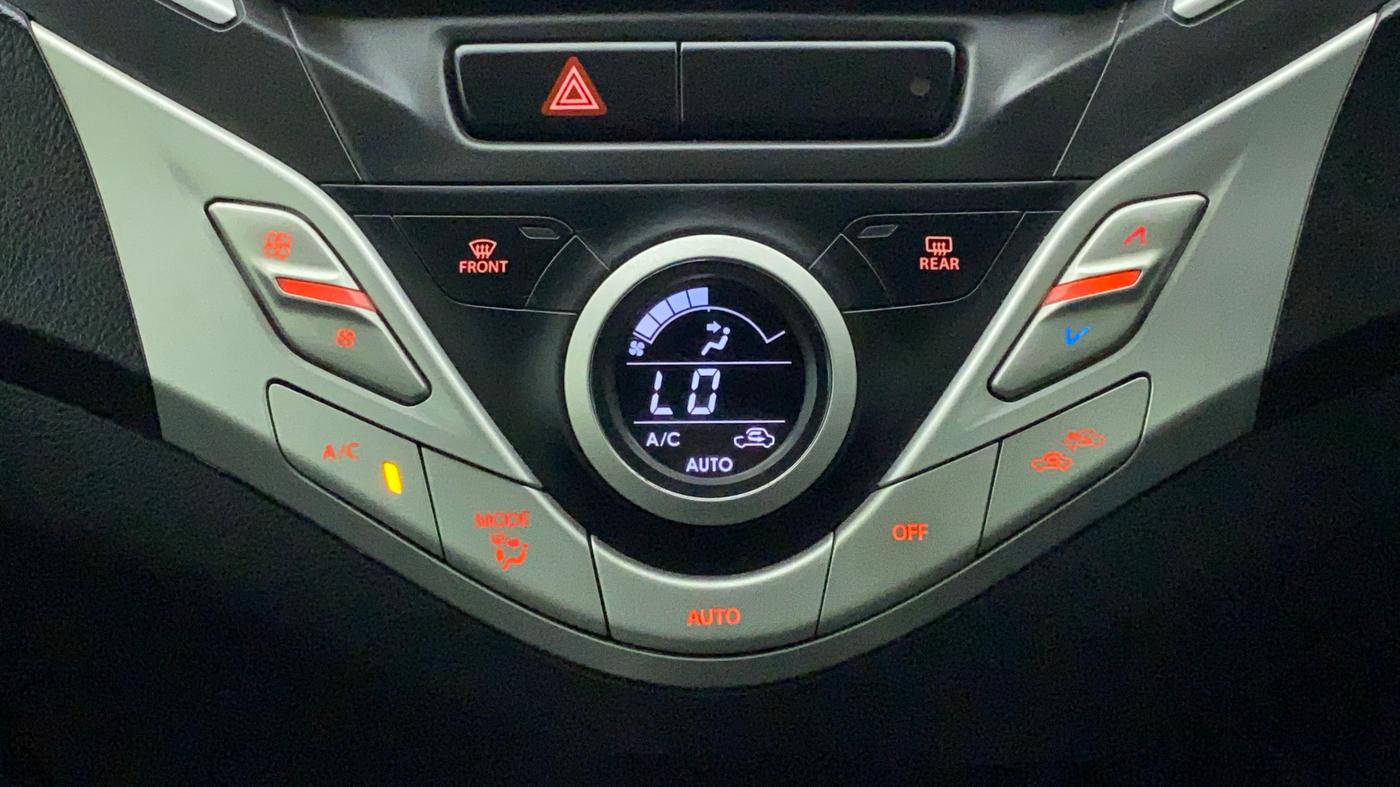 2017 Maruti Baleno ZETA PETROL 1.2, Petrol, Manual, 38,540 km, Automatic Climate Control