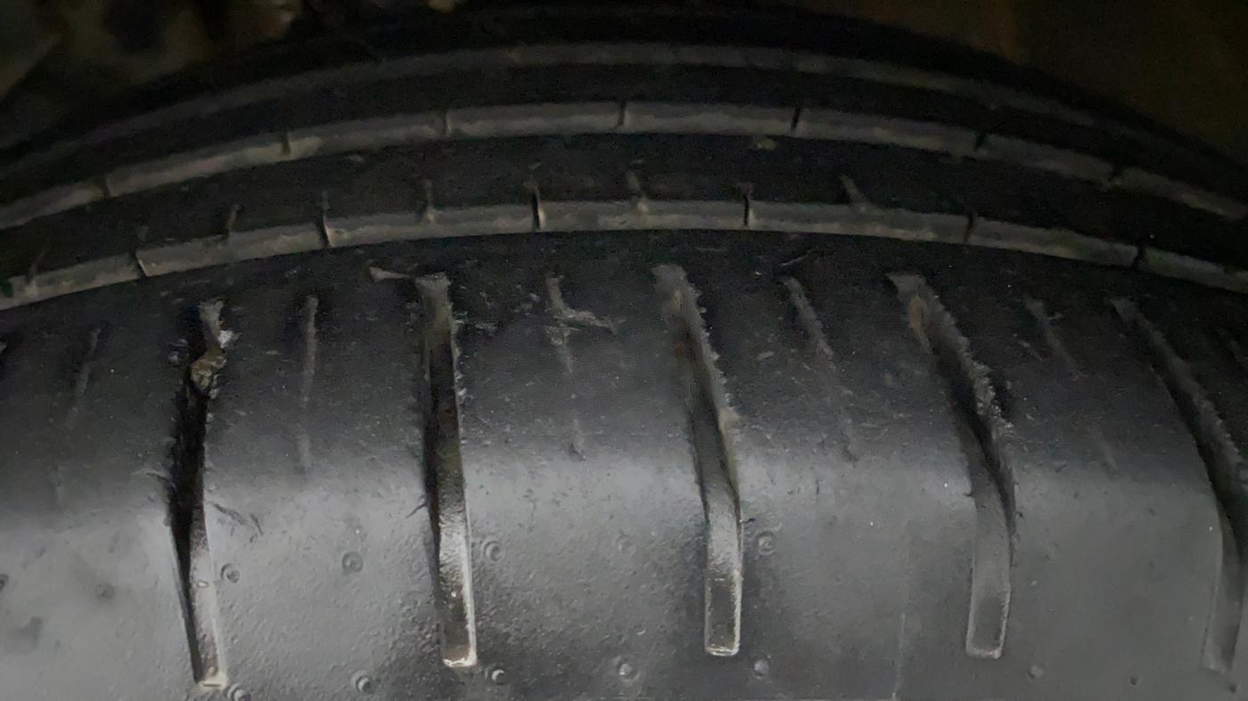 2017 Maruti Baleno ZETA PETROL 1.2, Petrol, Manual, 38,540 km, Right Rear Tyre Tread