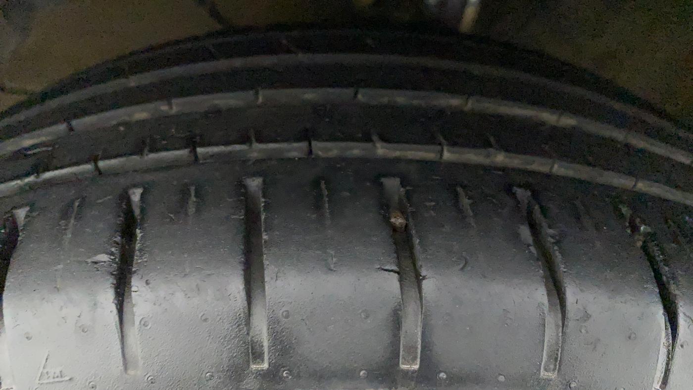 2017 Maruti Baleno ZETA PETROL 1.2, Petrol, Manual, 38,540 km, Right Front Tyre Tread