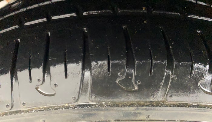 2019 Hyundai Grand i10 SPORTZ 1.2 KAPPA VTVT, Petrol, Manual, 34,987 km, Right Rear Tyre Tread