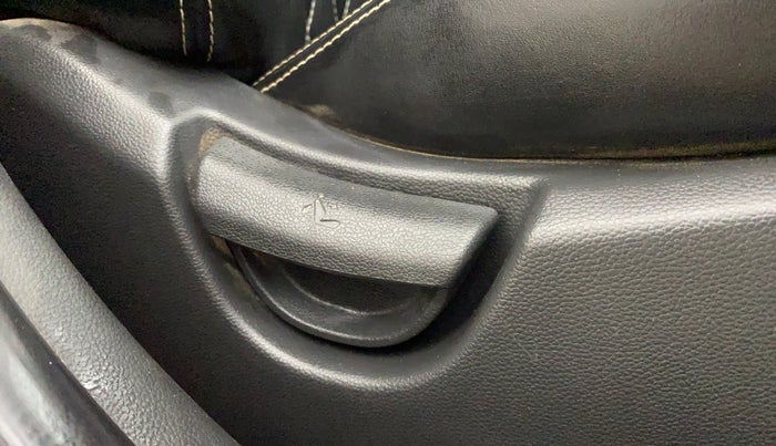 2019 Hyundai Grand i10 SPORTZ 1.2 KAPPA VTVT, Petrol, Manual, 34,987 km, Driver Side Adjustment Panel