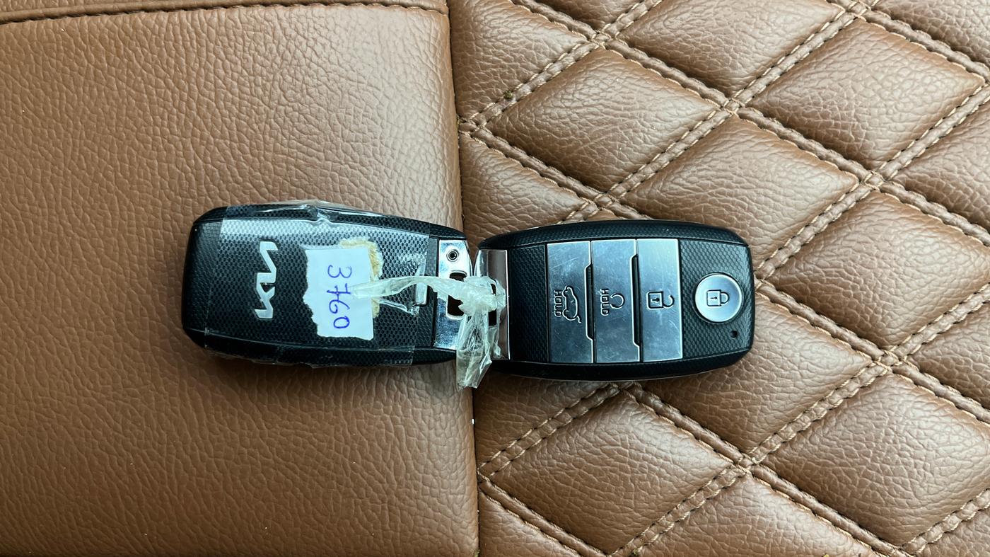 2023 KIA SELTOS HTK PLUS 1.5 IMT, Petrol, Manual, 19,457 km, Key Close Up