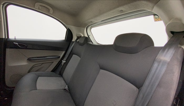 2018 Tata Tiago XM PETROL, Petrol, Manual, 39,925 km, Right Side Rear Door Cabin