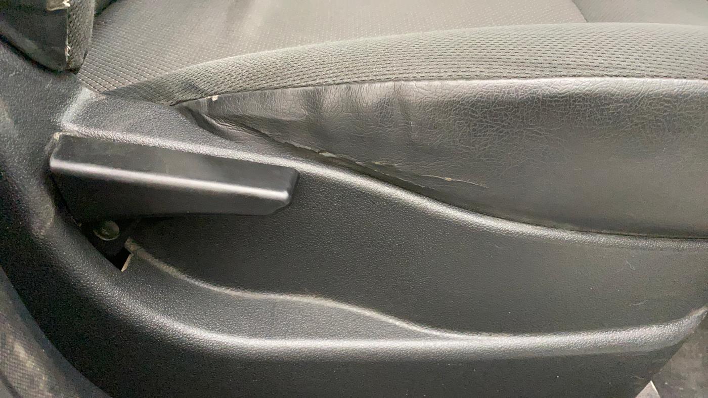 2018 Tata Tiago XM PETROL, Petrol, Manual, 39,925 km, Driver Side Adjustment Panel