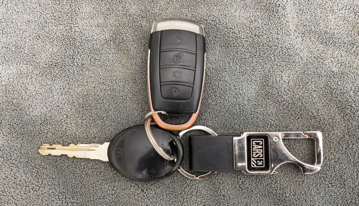 2018 Tata Tiago XM PETROL, Petrol, Manual, 39,925 km, Key Close Up
