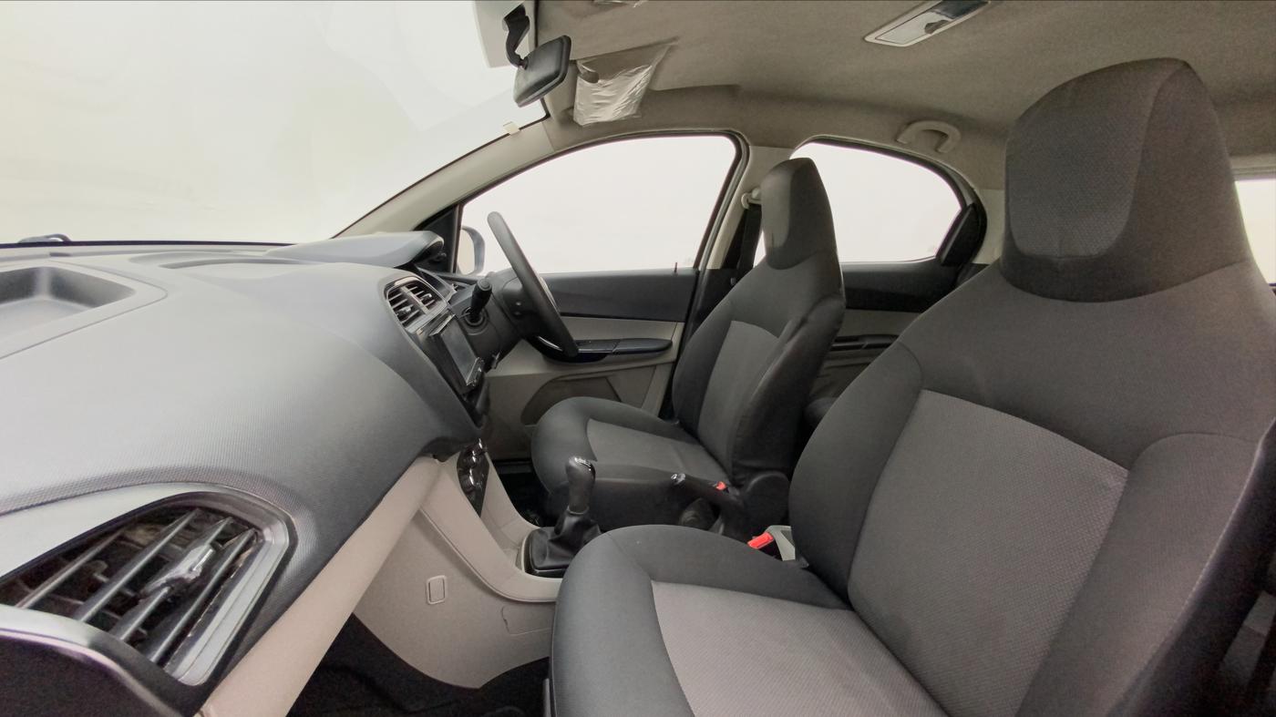 2018 Tata Tiago XM PETROL, Petrol, Manual, 39,925 km, Right Side Front Door Cabin