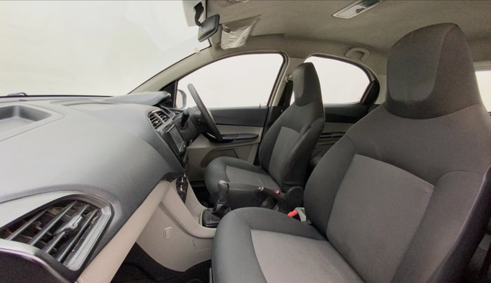 2018 Tata Tiago XM PETROL, Petrol, Manual, 39,925 km, Right Side Front Door Cabin