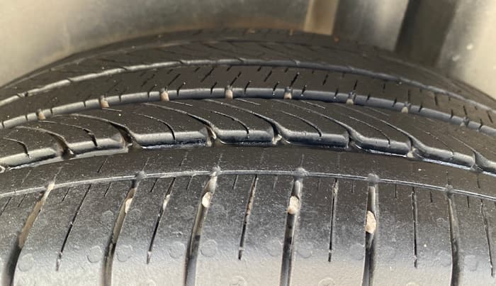 2024 Maruti Ciaz ALPHA  AT 1.5 SHVS PETROL, Petrol, Automatic, 13,508 km, Left Rear Tyre Tread