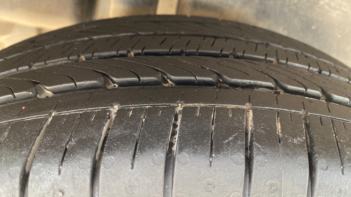 2024 Maruti Ciaz ALPHA  AT 1.5 SHVS PETROL, Petrol, Automatic, 13,508 km, Right Rear Tyre Tread