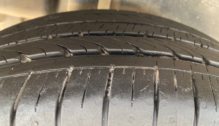 2024 Maruti Ciaz ALPHA  AT 1.5 SHVS PETROL, Petrol, Automatic, 13,508 km, Right Rear Tyre Tread