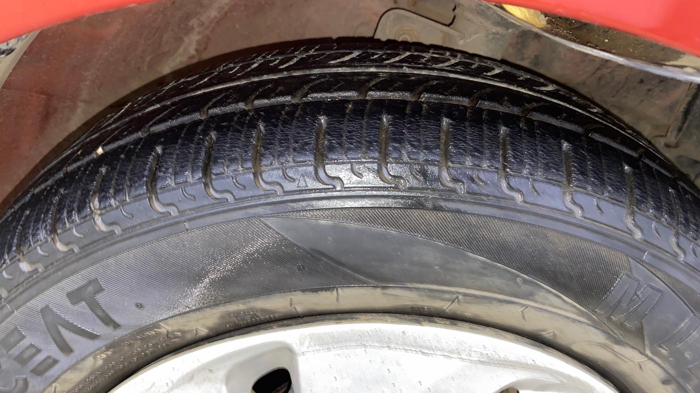 2017 Maruti Celerio VXI CNG, CNG, Manual, 69,390 km, Right Front Tyre Tread