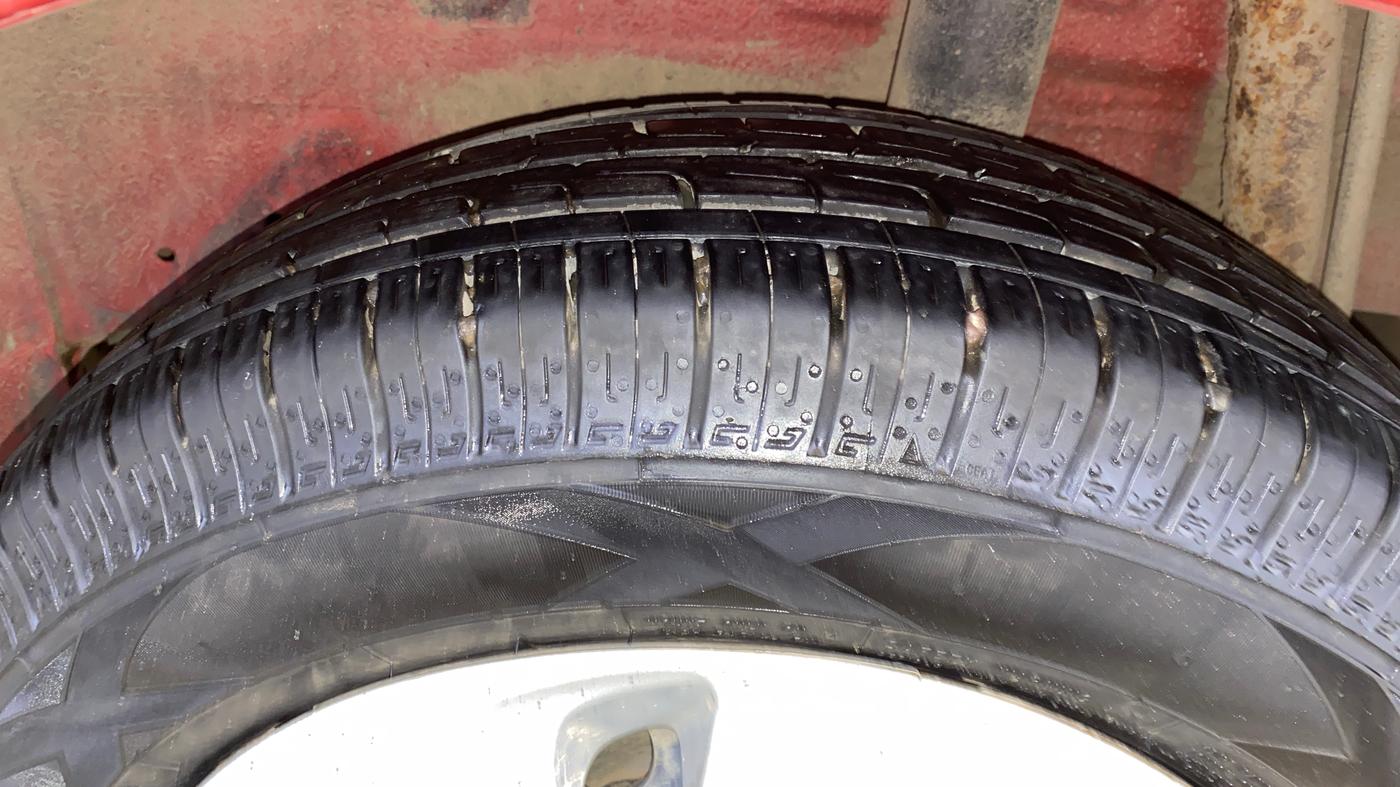 2017 Maruti Celerio VXI CNG, CNG, Manual, 69,390 km, Left Rear Tyre Tread