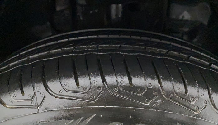 2022 Tata Tiago XT CNG, CNG, Manual, 10,436 km, Right Front Tyre Tread