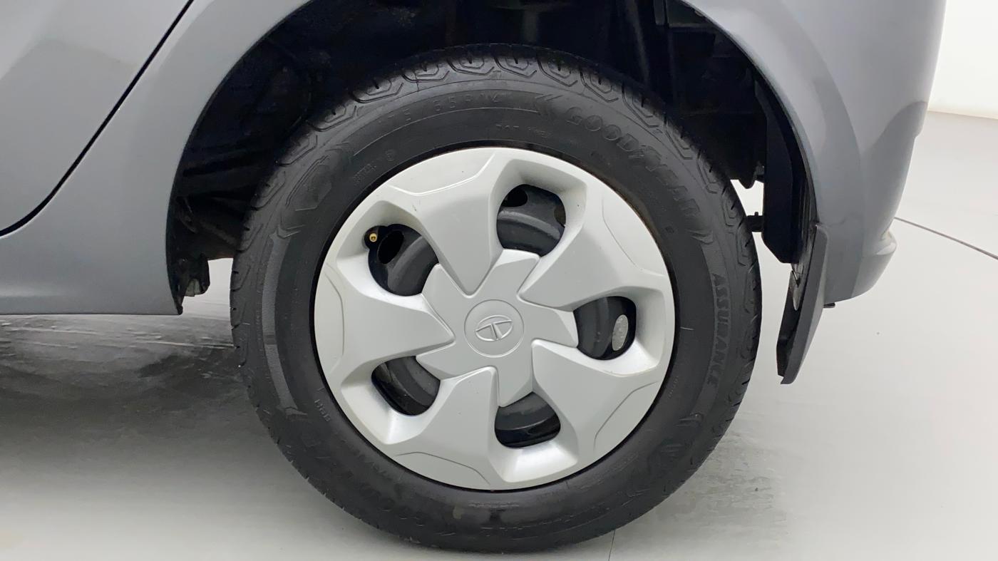 2022 Tata Tiago XT CNG, CNG, Manual, 10,436 km, Left Rear Wheel