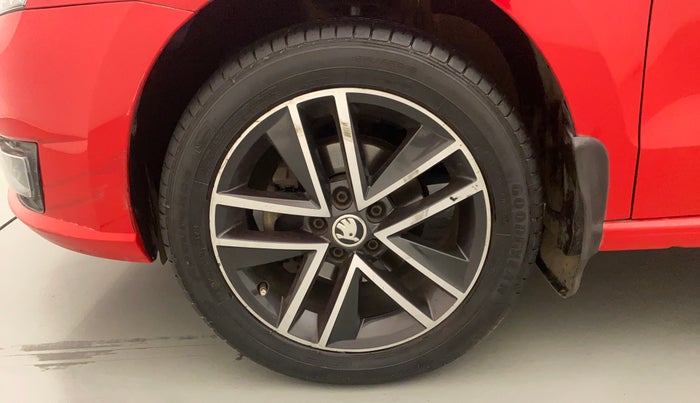 2018 Skoda Rapid STYLE 1.6 MPI AT, Petrol, Automatic, 49,088 km, Left Front Wheel