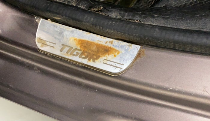 2018 Tata TIGOR XZA PETROL, Petrol, Automatic, 69,393 km, Left running board - Slight discoloration