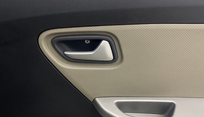 2016 Maruti Alto K10 VXI (O), Petrol, Manual, 44,401 km, Driver Side Door Panels Control