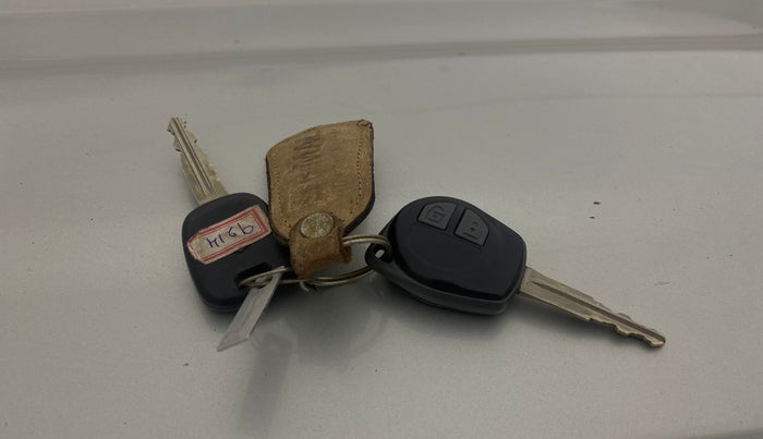 2016 Maruti Alto K10 VXI (O), Petrol, Manual, 44,401 km, Key Close Up