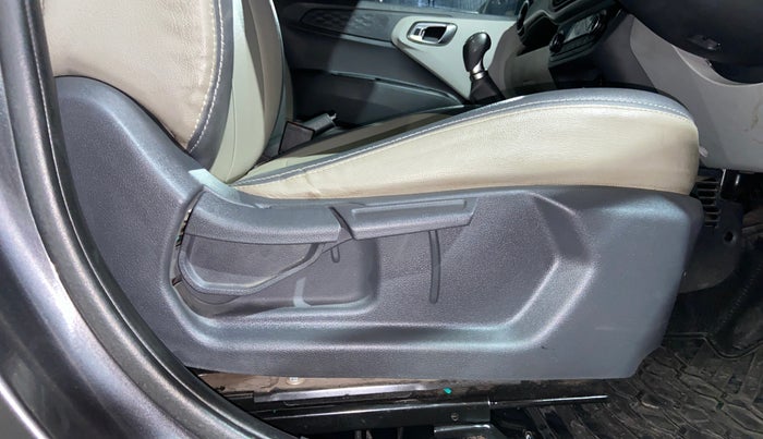 2021 Hyundai GRAND I10 NIOS SPORTZ 1.2 KAPPA VTVT, Petrol, Manual, 42,184 km, Driver Side Adjustment Panel