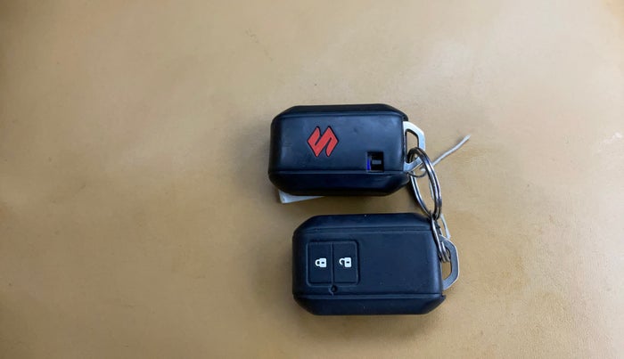 2022 Maruti Swift ZXI PLUS, Petrol, Manual, 71,193 km, Key Close Up