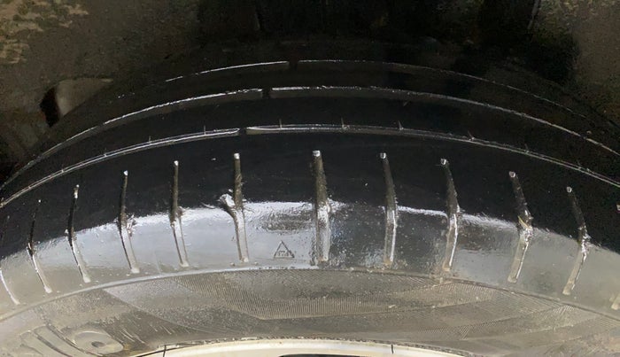 2022 Maruti Swift ZXI PLUS, Petrol, Manual, 71,193 km, Left Rear Tyre Tread